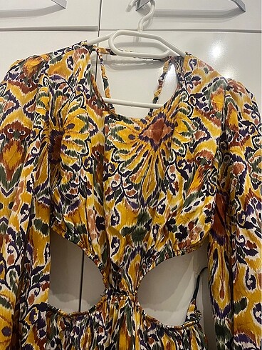 s Beden Zara beli açık elbise