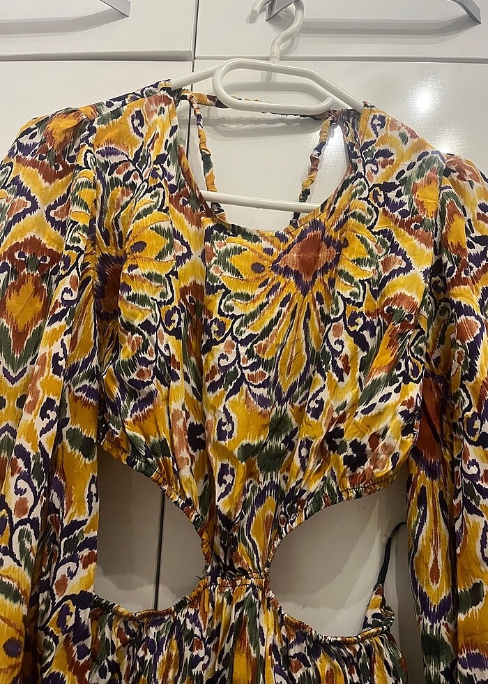 Zara beli açık elbise - Görsel 3