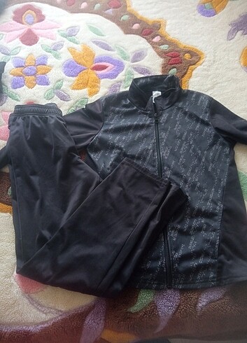 Decathlon Eşofman Takimi