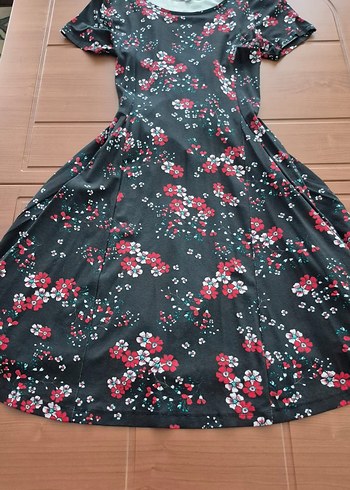 Çiçek Desenli Vintage Elbise