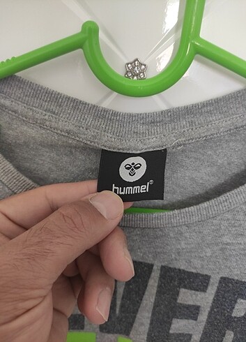 s Beden gri Renk Orjinal Hummel Erkek tisört kullanımı güzel tertemiz
