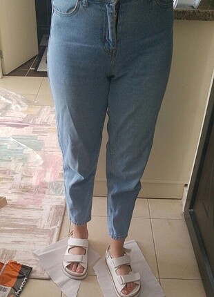 mom jean