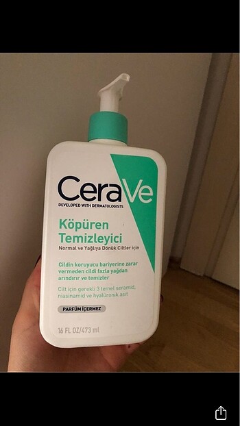 Cerave yüz yıkama jeli