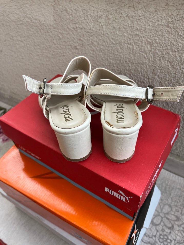 Beyaz Kadın Dolgu Topuklu Sandalet - Görsel 2