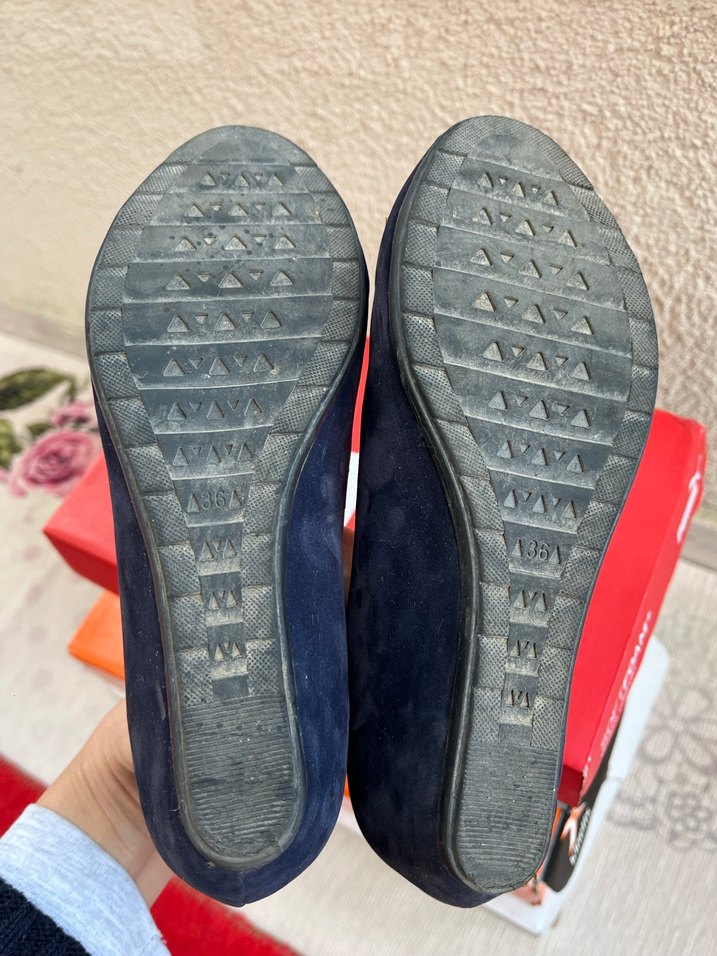 Kare Tokalı Lacivert Süet Topuklu Kadın Babet - Görsel 4