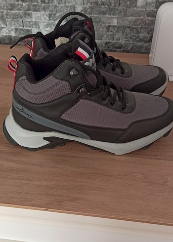 erkek bot - Görsel 2