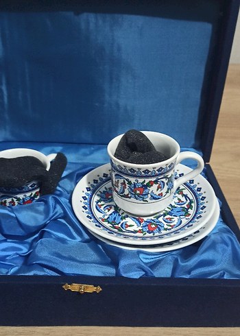 Mavi İşlemeli Fincan ve Tabak Seti - Görsel 2