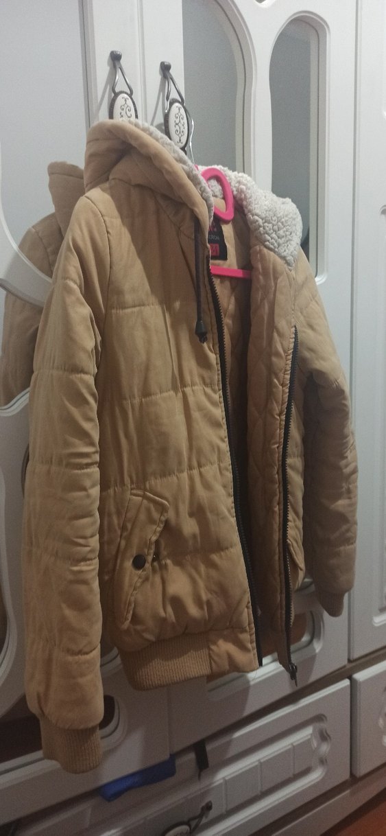 Kahverengi Kapüşonlu Kadın Kışlık Mont - Görsel 2