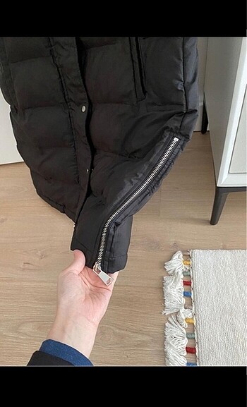 m Beden siyah Renk Zara 38 Medium Beden Uzun Şişme Yelek