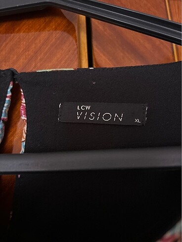 Elbise siyah üzeri çiçekli - Görsel 3