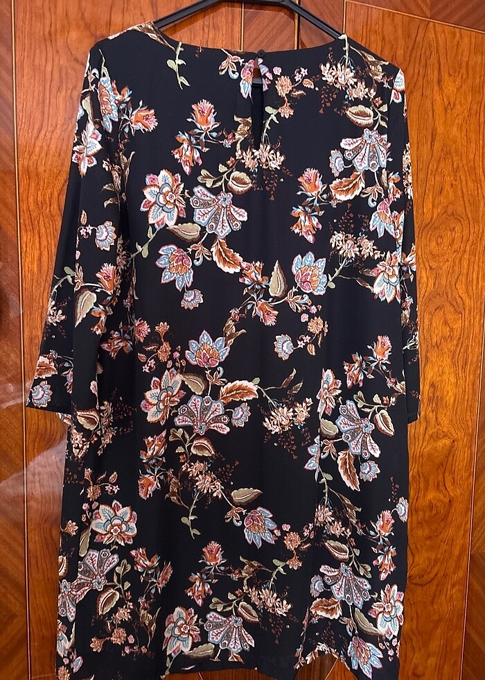 Elbise siyah üzeri çiçekli - Görsel 5