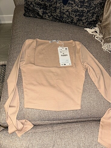 Zara kare yaka uzun kollu tişört - Görsel 6