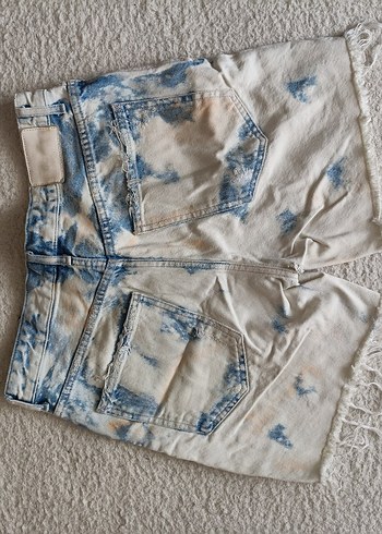 Bershka Batik Desenli Düğmeli Kadın Kot Pantolon - Görsel 4