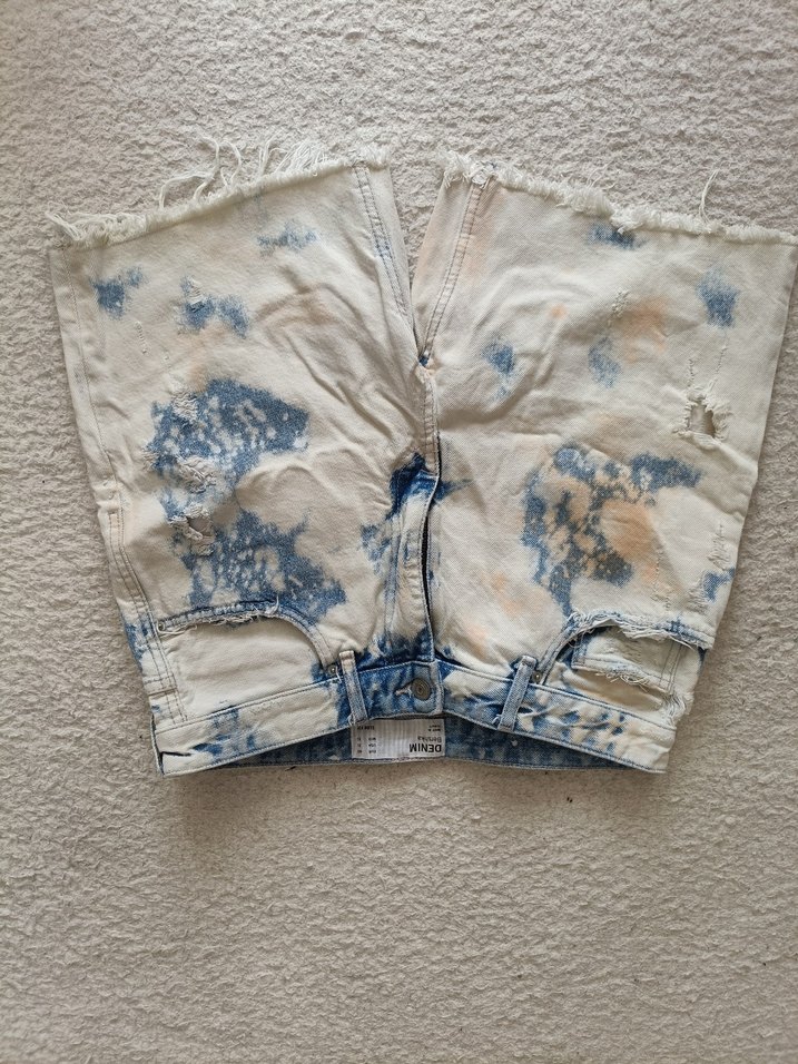 Bershka Batik Desenli Düğmeli Kadın Kot Pantolon - Görsel 3