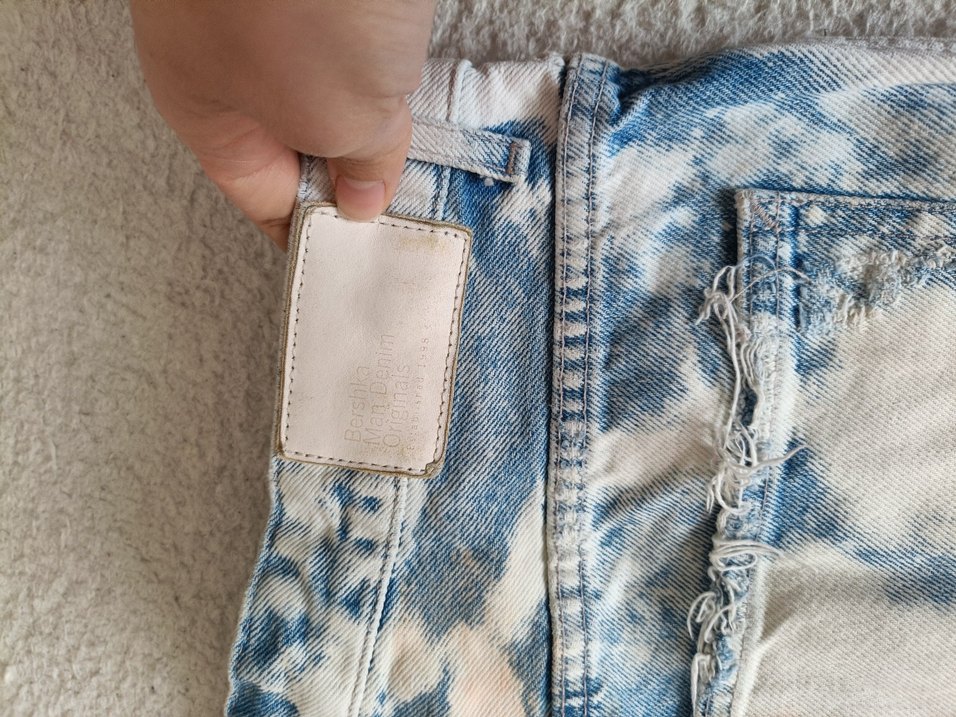 Bershka Batik Desenli Düğmeli Kadın Kot Pantolon - Görsel 5