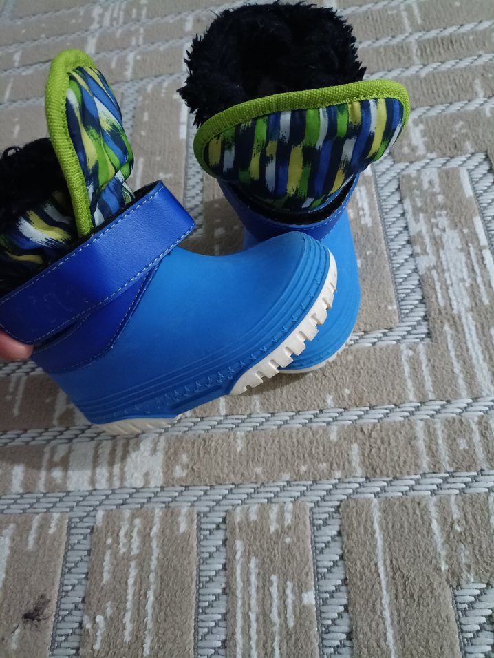 Erkek Çocuk Mavi Kauçuk Bağcıksız Bot - Görsel 5