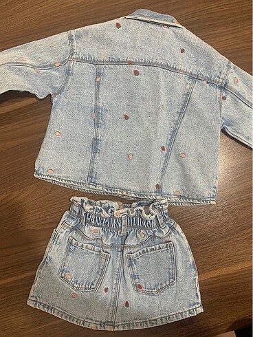 5 Yaş Beden mavi Renk Zara kot etek ceket takım