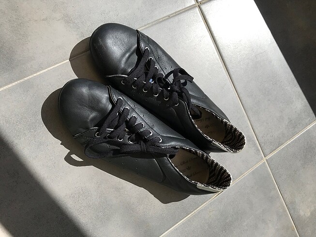 Adidas Spor Ayakkabı