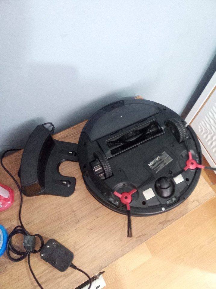 Siyah Robot Süpürge - Görsel 4