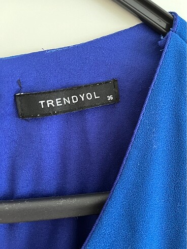 Trendyol & Milla Saks mavisi tulum