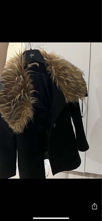 Zara Kürk detaylı kaşe mont