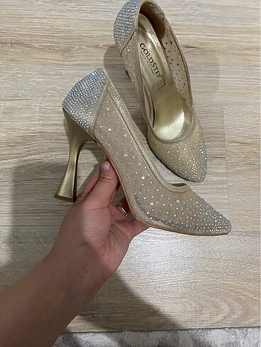 Zara Taşlı topluklu