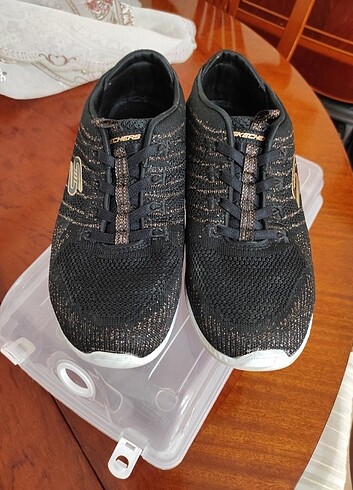 SKECHERS Air coled memory foam ayakkabı