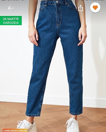 mom jean