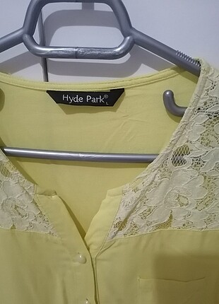 l Beden sarı Renk Hyde Park L beden yaka kısmı dantelli sarı renk kısa kol bluz 