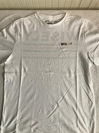 pull and bear t-shirt