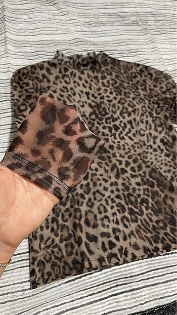 Diğer Leopar Tül Bluz