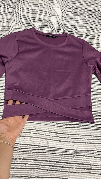 s Beden Mor Parlak crop bluz