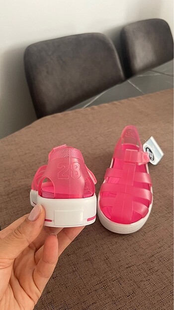 28 Beden İGOR Pembe kız çocuk sandalet