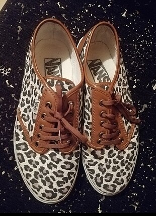 Leopar vans