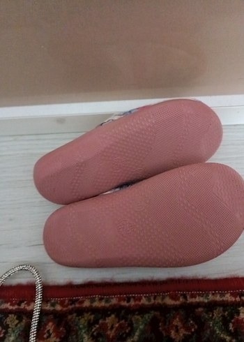 Kız Çocukları için Örgü Detaylı Sıcak Pembe Ev Terliği - Görsel 3