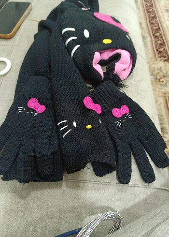 C1 Çocuk Siyah Nakışlı Örgü Eldiven ve Bere Seti - Görsel 4
