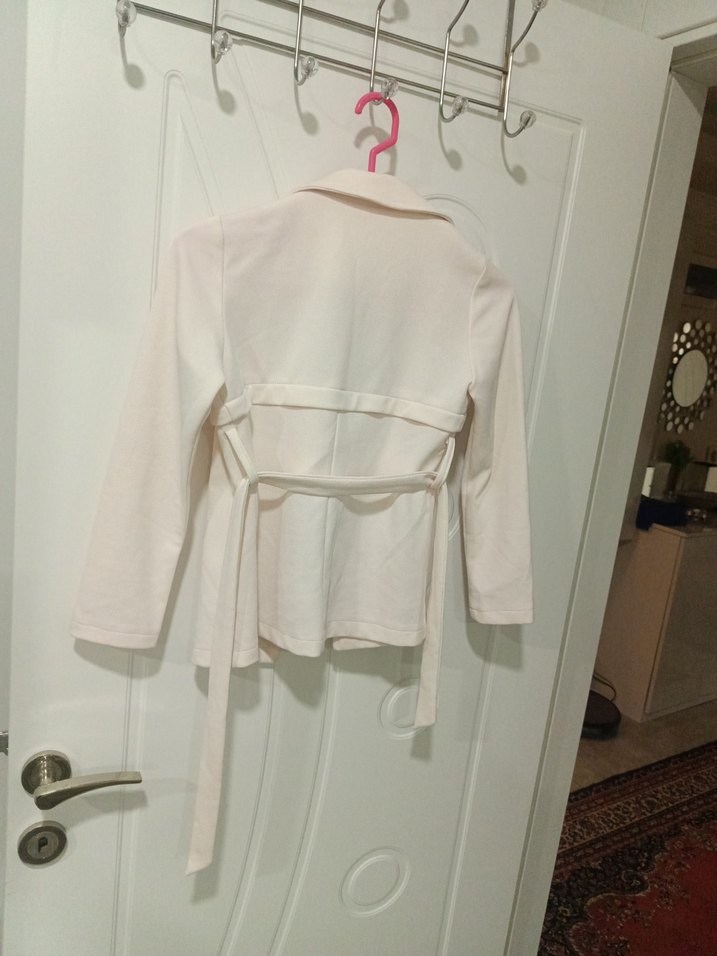 Beyaz Mini cocuk Kemerli Ceket - Görsel 4