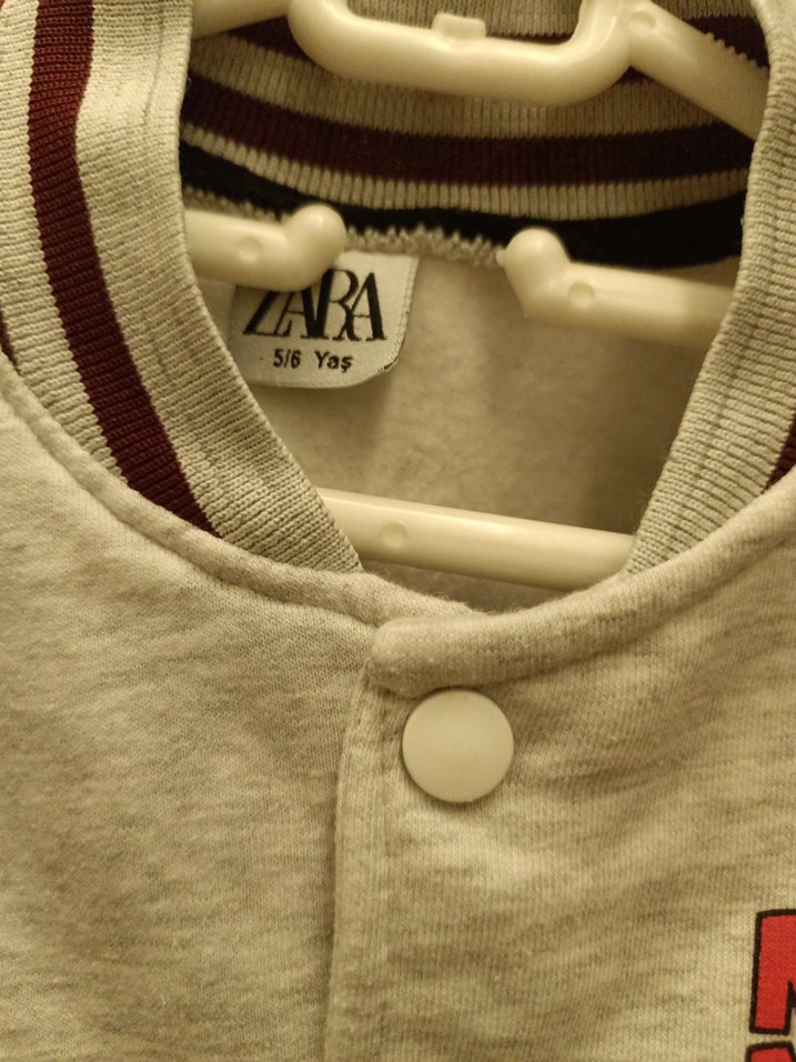 Bordo Gri Mickey Mouse Düğmeli Erkek Hırka - Görsel 4