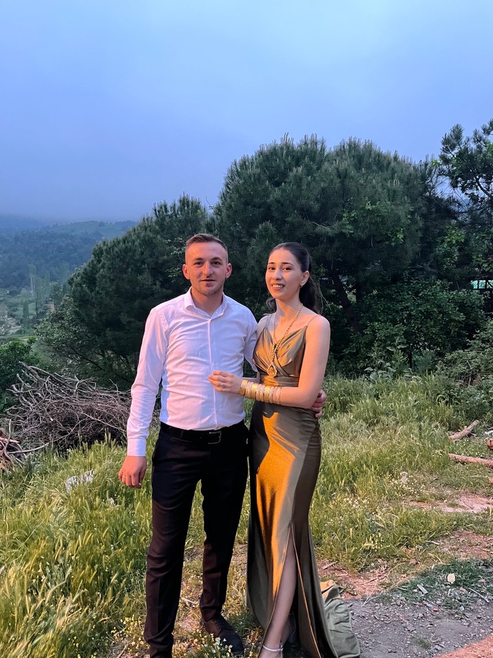 Parlak yeşil saten gümüş askılı Nişan Elbisesi abiye - Görsel 4