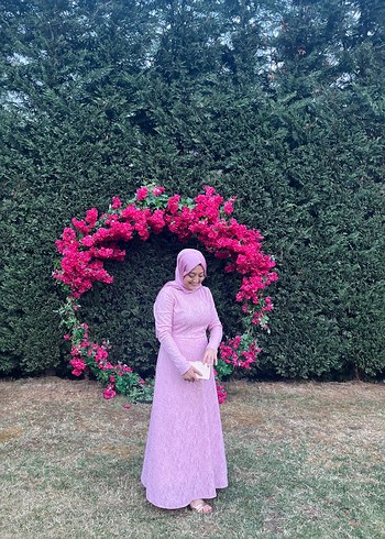 Pembe fransız güpürüTesettür Abiye - Görsel 3