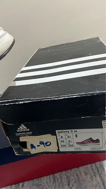 40 Beden Taş gibi Adidas