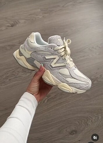 Quarz gri new balance 9060 