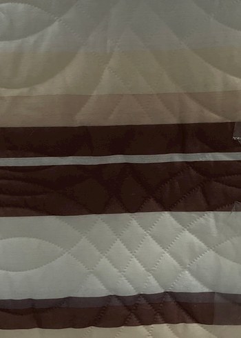 Nouvelle Marka Yatak Örtüsü - Görsel 5