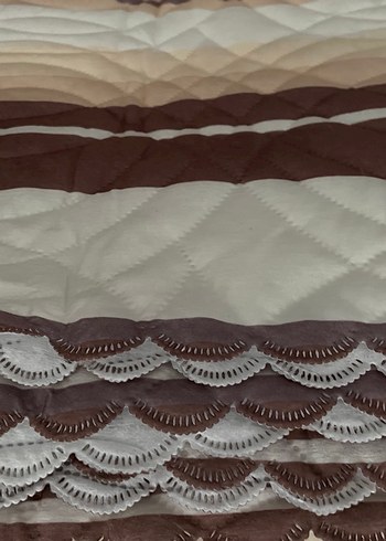 Nouvelle Marka Yatak Örtüsü - Görsel 2