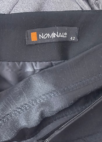 Kemer Detaylı Siyah Kalem Etek - Görsel 4