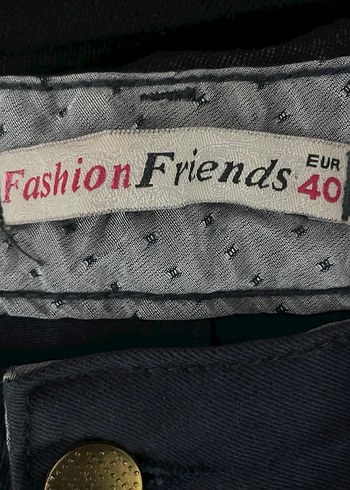 Lacivert Etek - Görsel 3