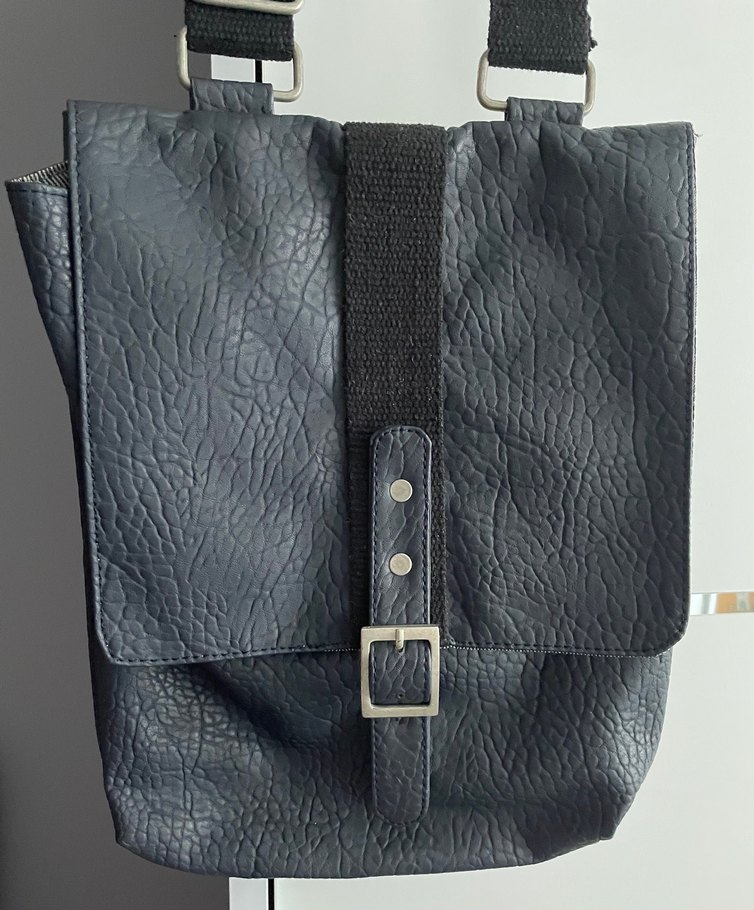 Unisex Lacivert Minimalist Omuz Çantası - Görsel 3