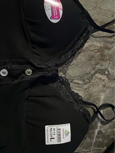 Zara Büstiyer
