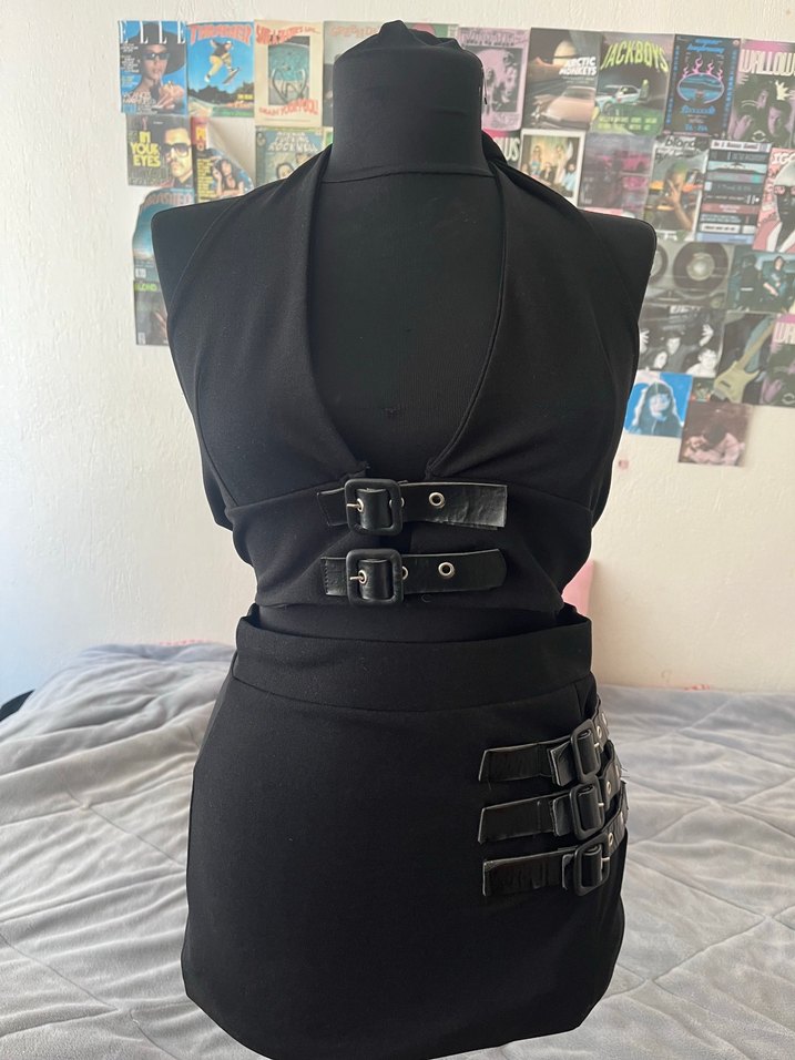Siyah Deri Kemer Detaylı Gotik takim — görsel 2/6