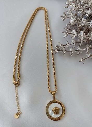 Beden Çelik Versace Model Kolye